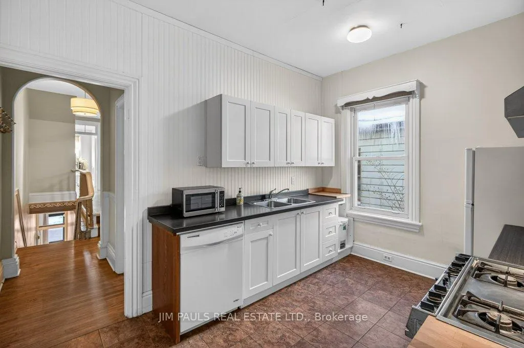 Photo 22 of 282 Main Street W, Hamilton, Strathcona — HOMEH