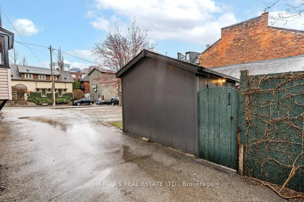 Photo 43 of 282 Main Street W, Hamilton, Strathcona — HOMEH