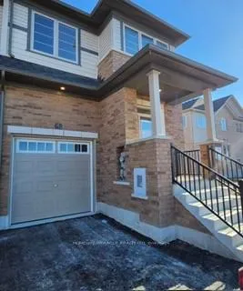 Photo 2 of 68 Air Dancer Crescent, Oshawa, Windfields — HOMEH