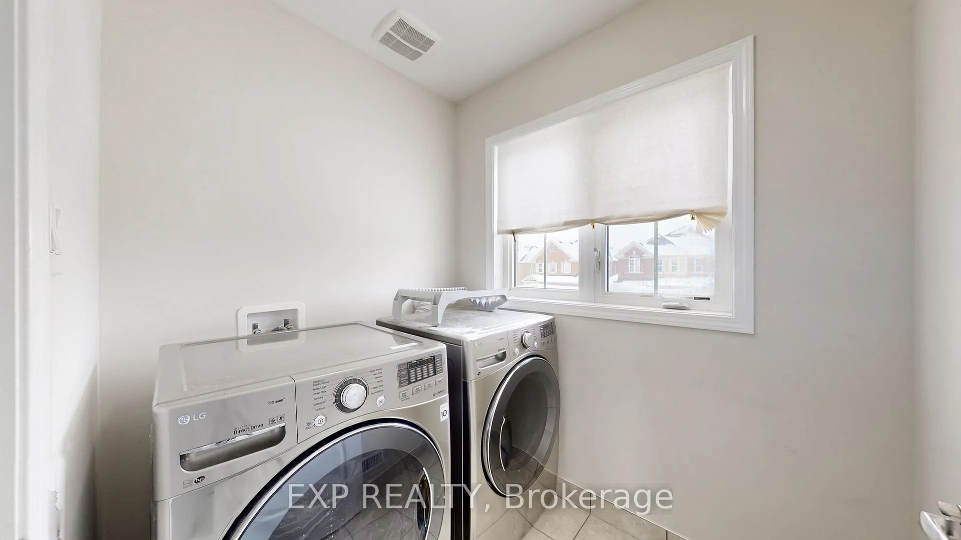 Photo 17 of 27 Leadenhall Road, Brampton, Northwest Brampton — HOMEH