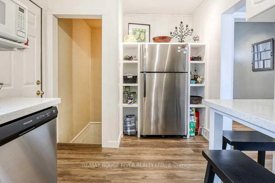 Photo 7 of 409 Peel Street, Whitby, Downtown Whitby — HOMEH
