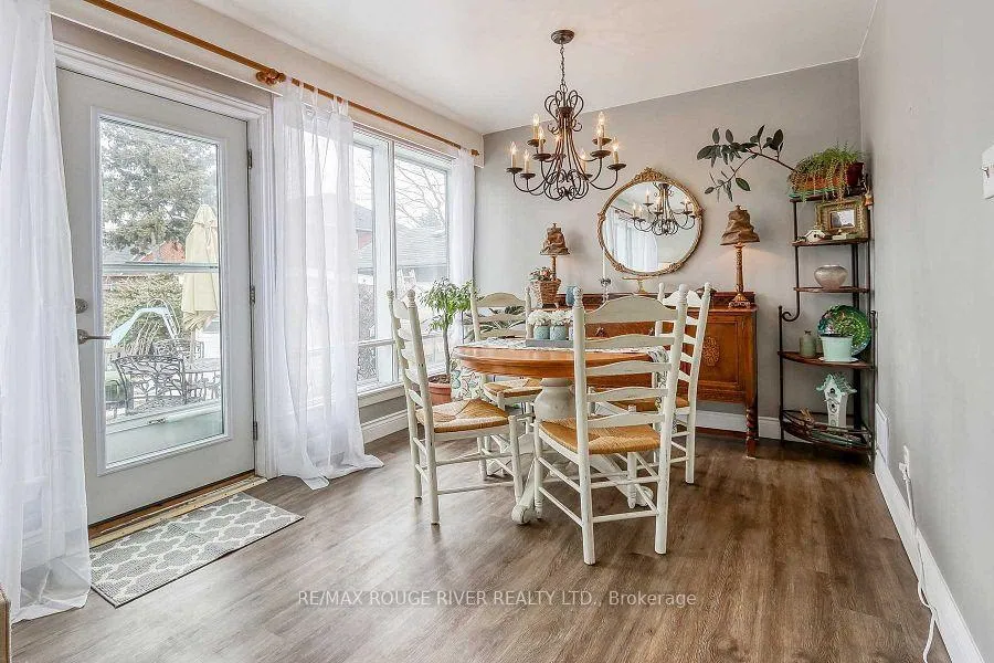 Photo 12 of 409 Peel Street, Whitby, Downtown Whitby — HOMEH