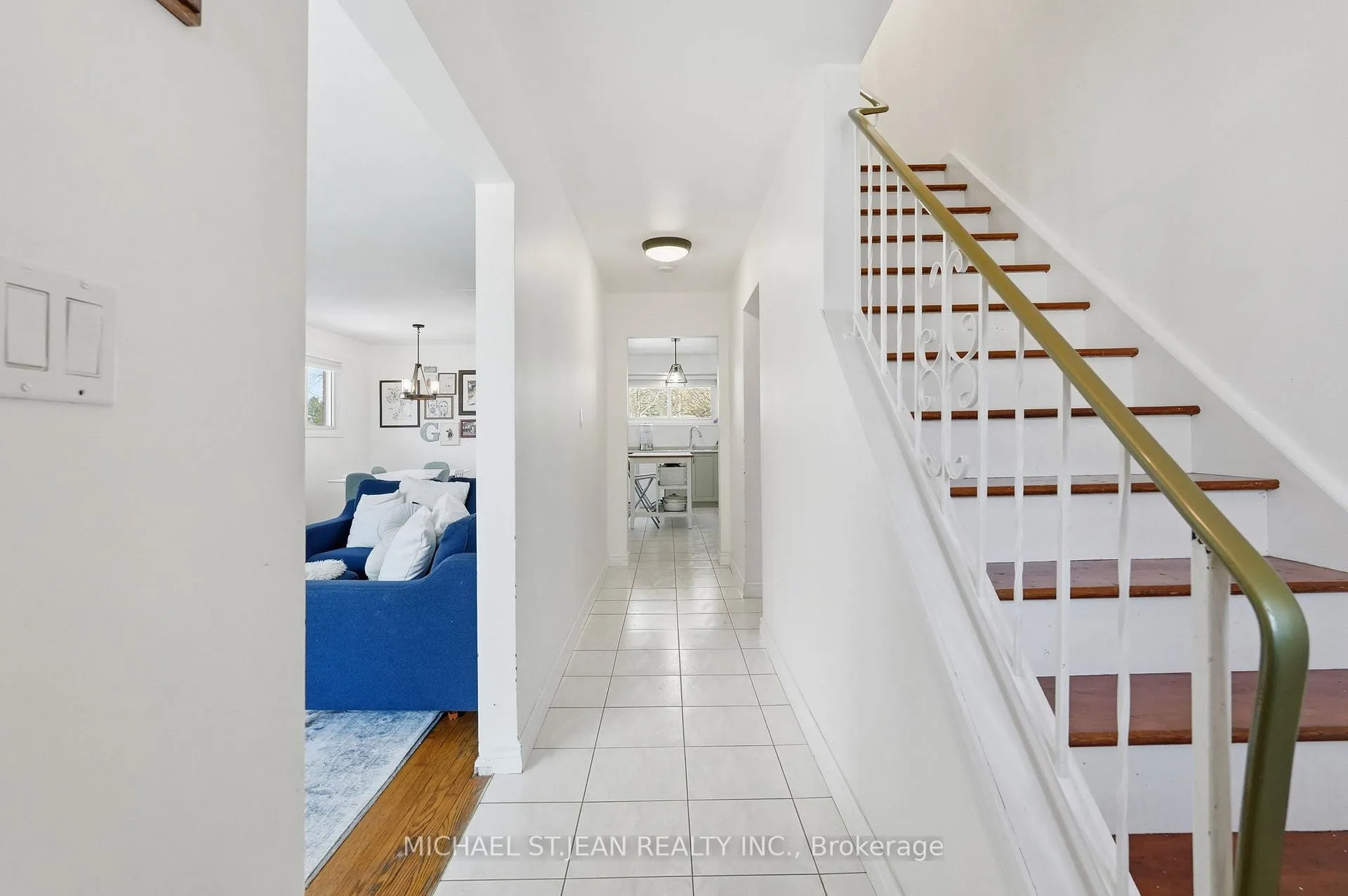 Photo 7 of 130 Riverdale Drive, Hamilton, Riverdale — HOMEH