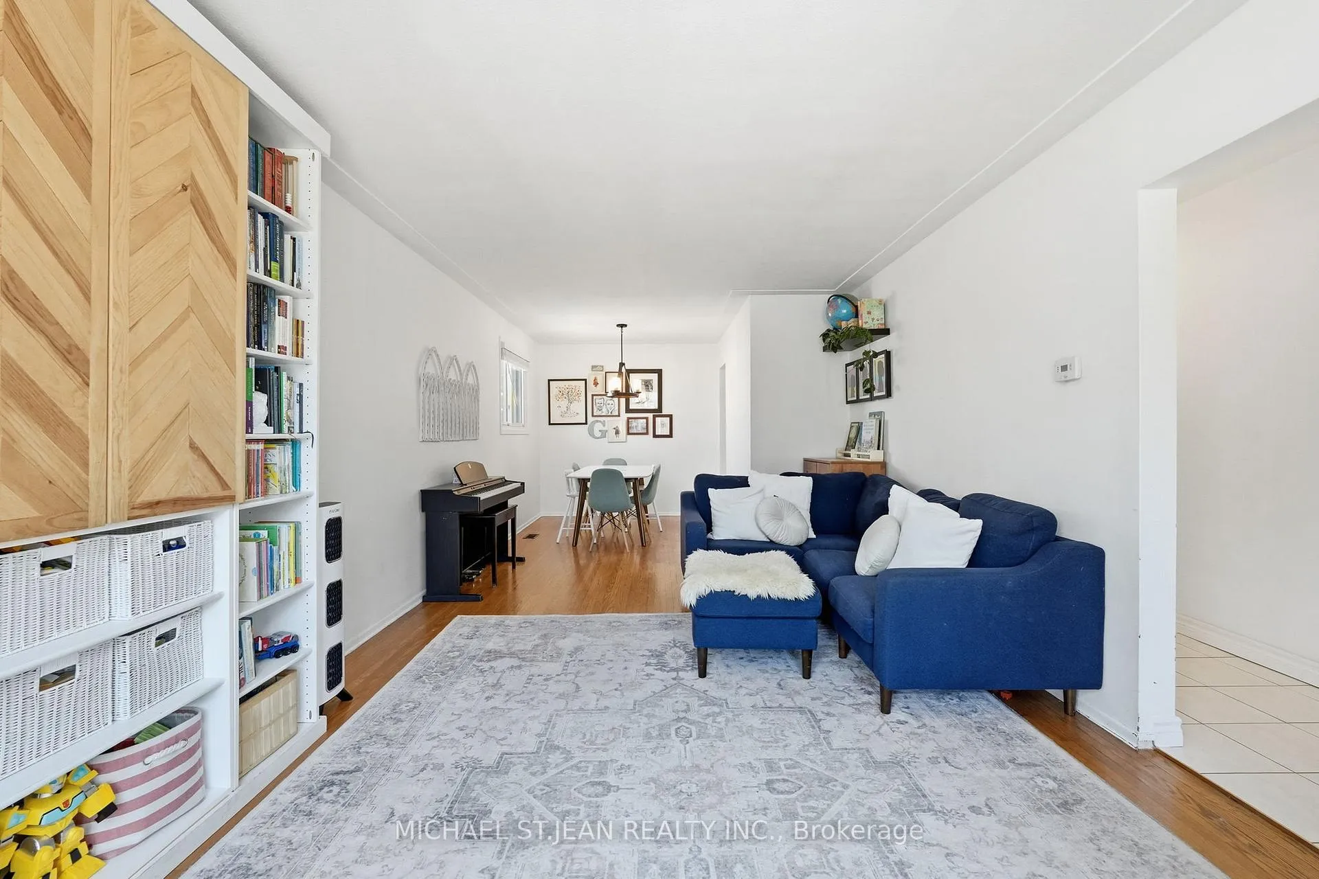 Photo 8 of 130 Riverdale Drive, Hamilton, Riverdale — HOMEH