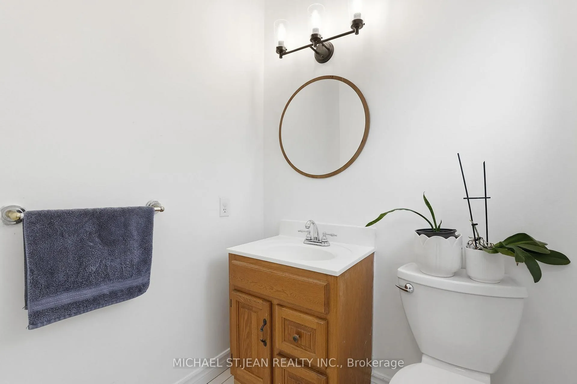 Photo 15 of 130 Riverdale Drive, Hamilton, Riverdale — HOMEH