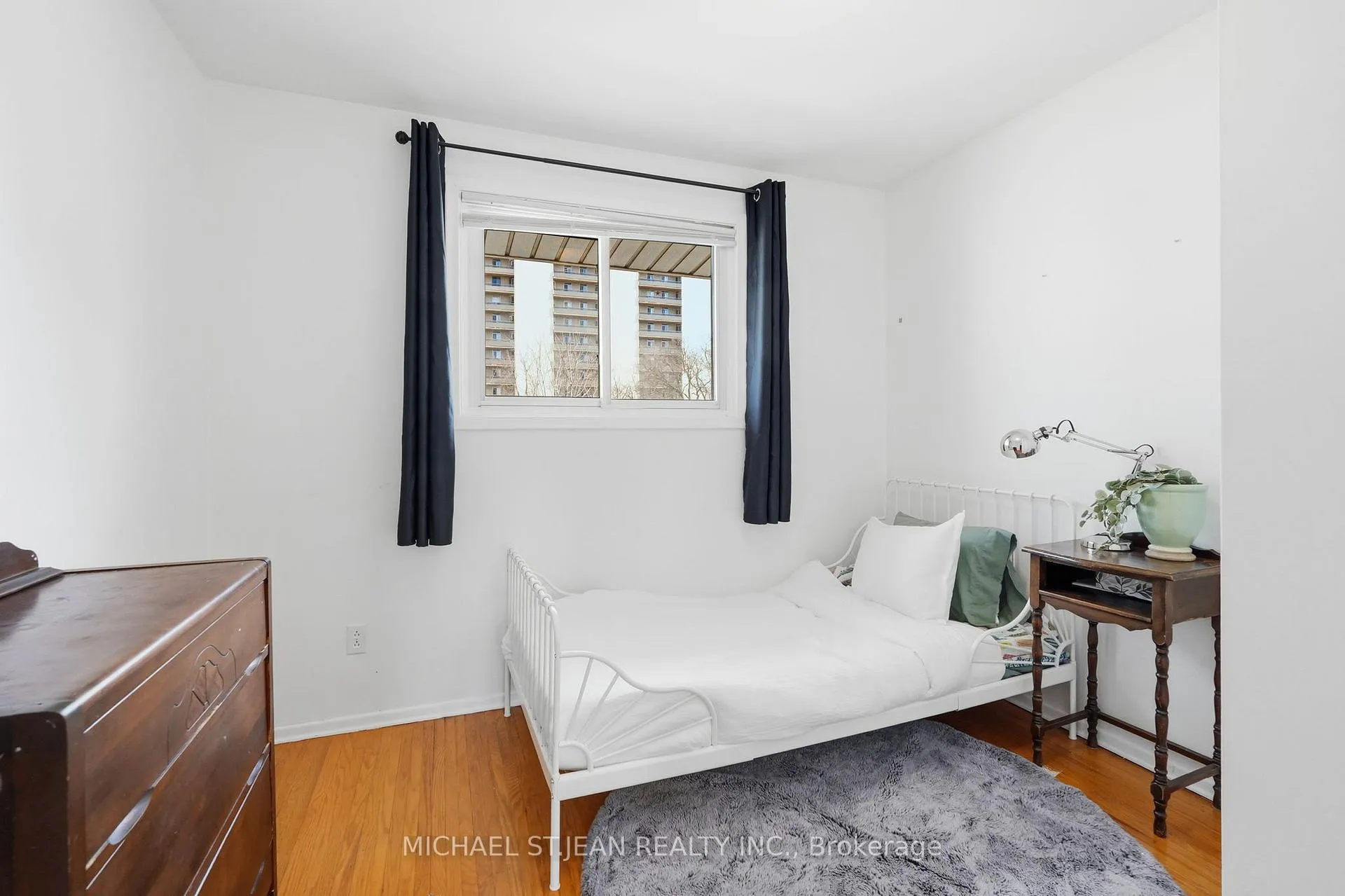 Photo 21 of 130 Riverdale Drive, Hamilton, Riverdale — HOMEH