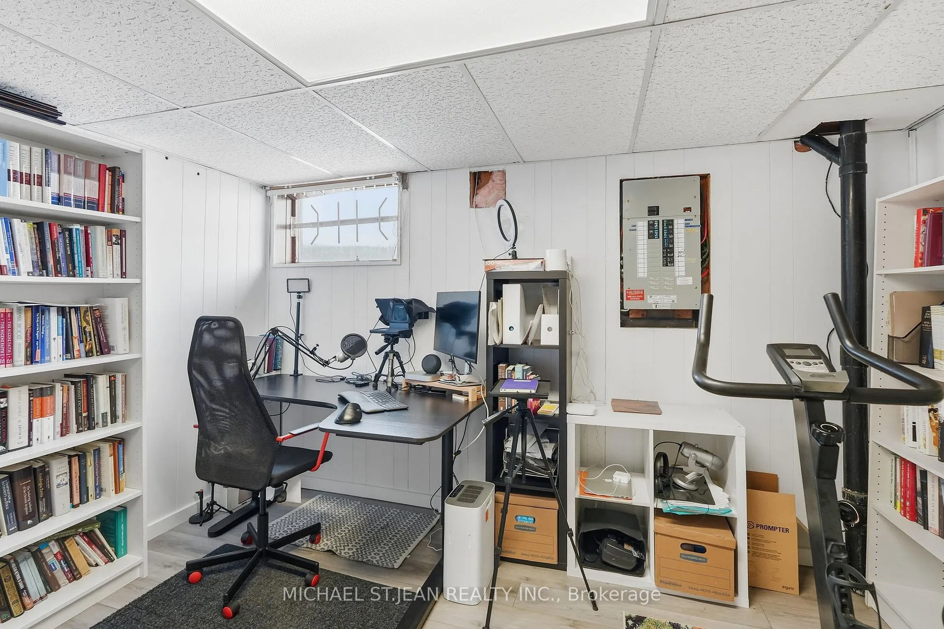 Photo 34 of 130 Riverdale Drive, Hamilton, Riverdale — HOMEH