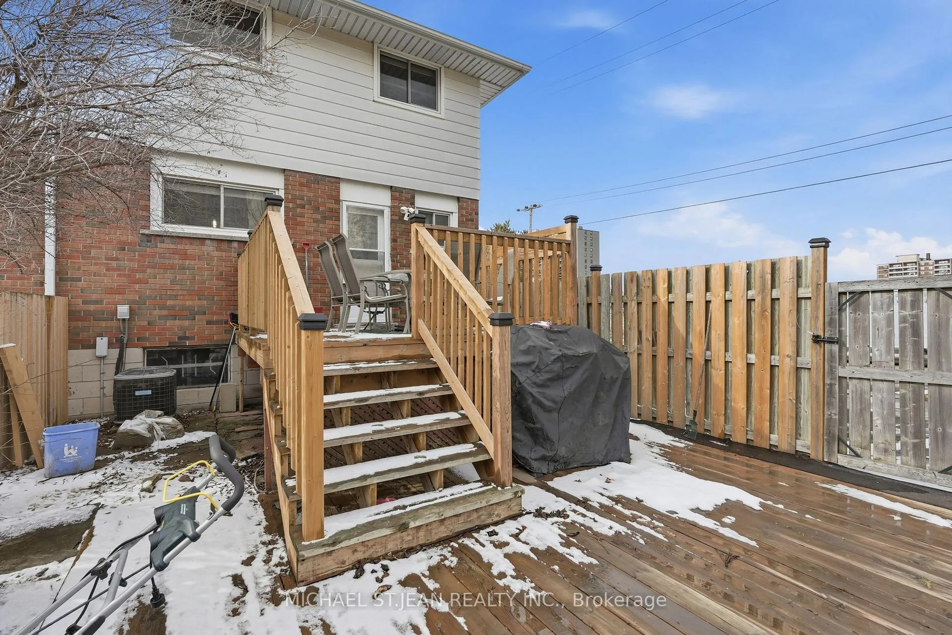 Photo 37 of 130 Riverdale Drive, Hamilton, Riverdale — HOMEH