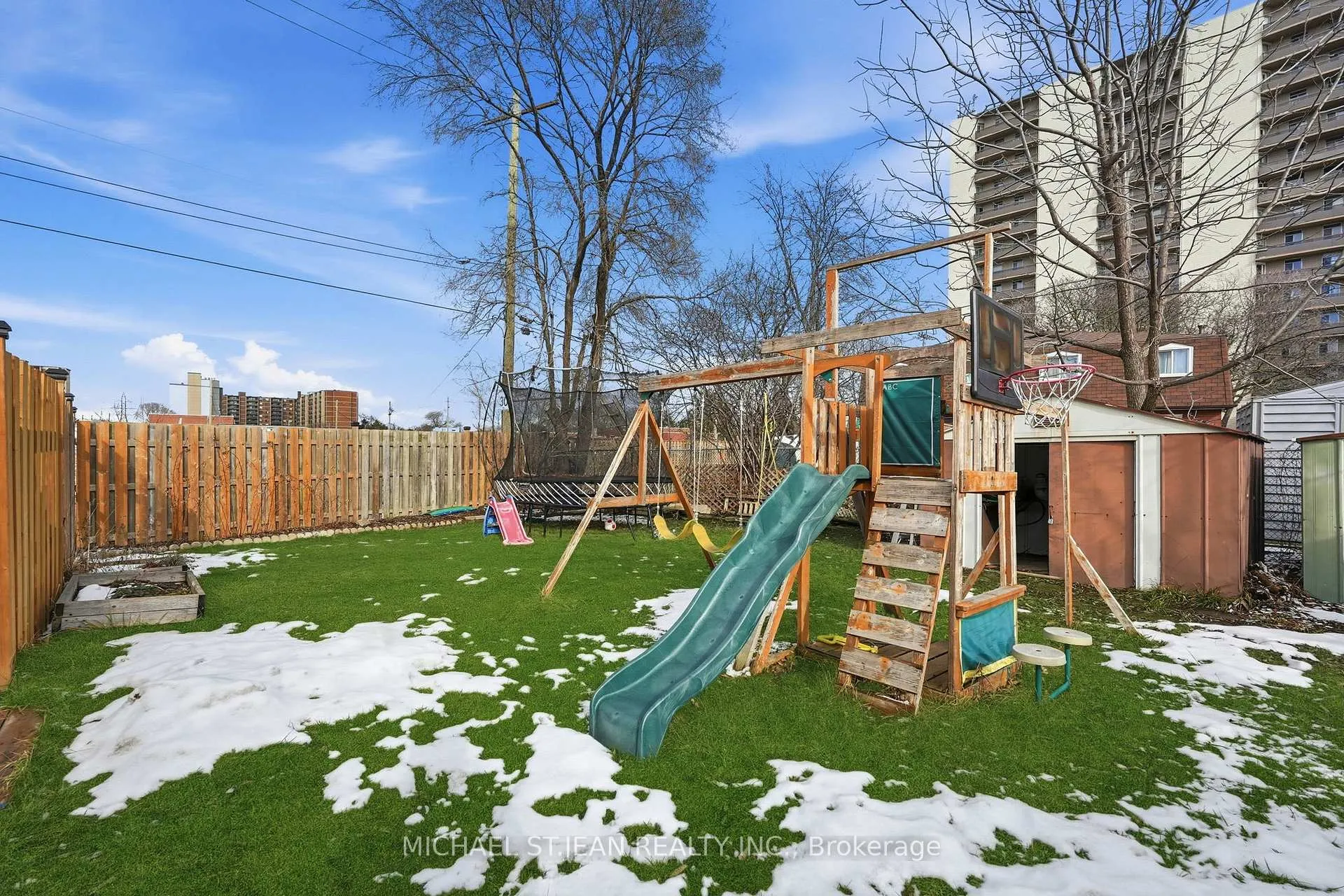 Photo 38 of 130 Riverdale Drive, Hamilton, Riverdale — HOMEH