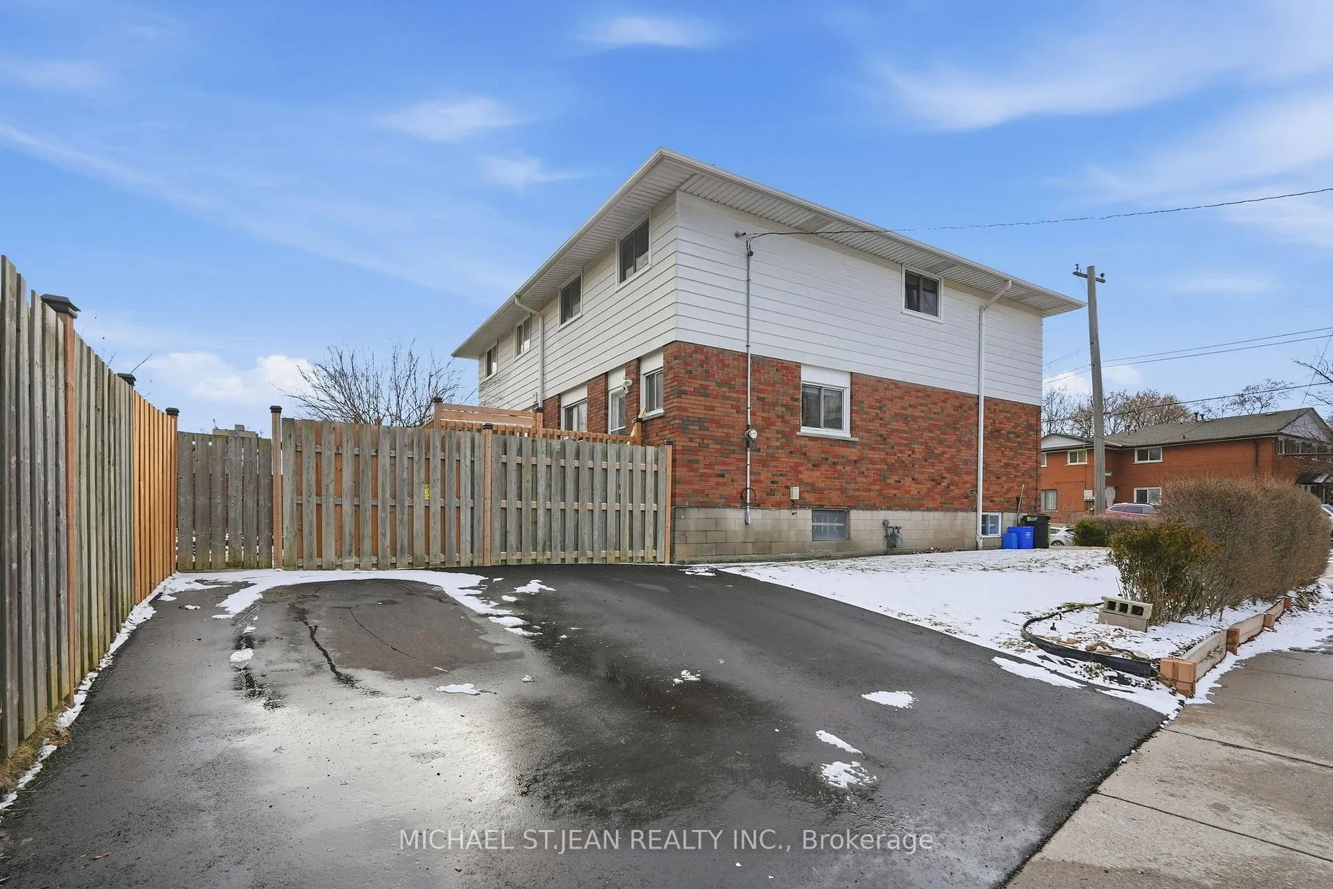 Photo 41 of 130 Riverdale Drive, Hamilton, Riverdale — HOMEH