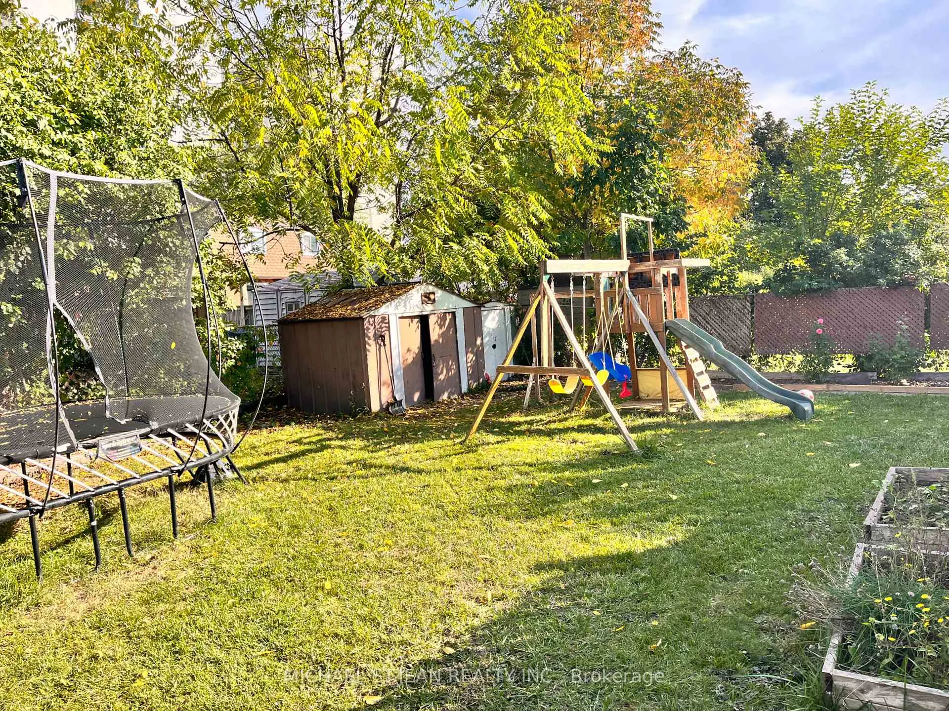 Photo 43 of 130 Riverdale Drive, Hamilton, Riverdale — HOMEH