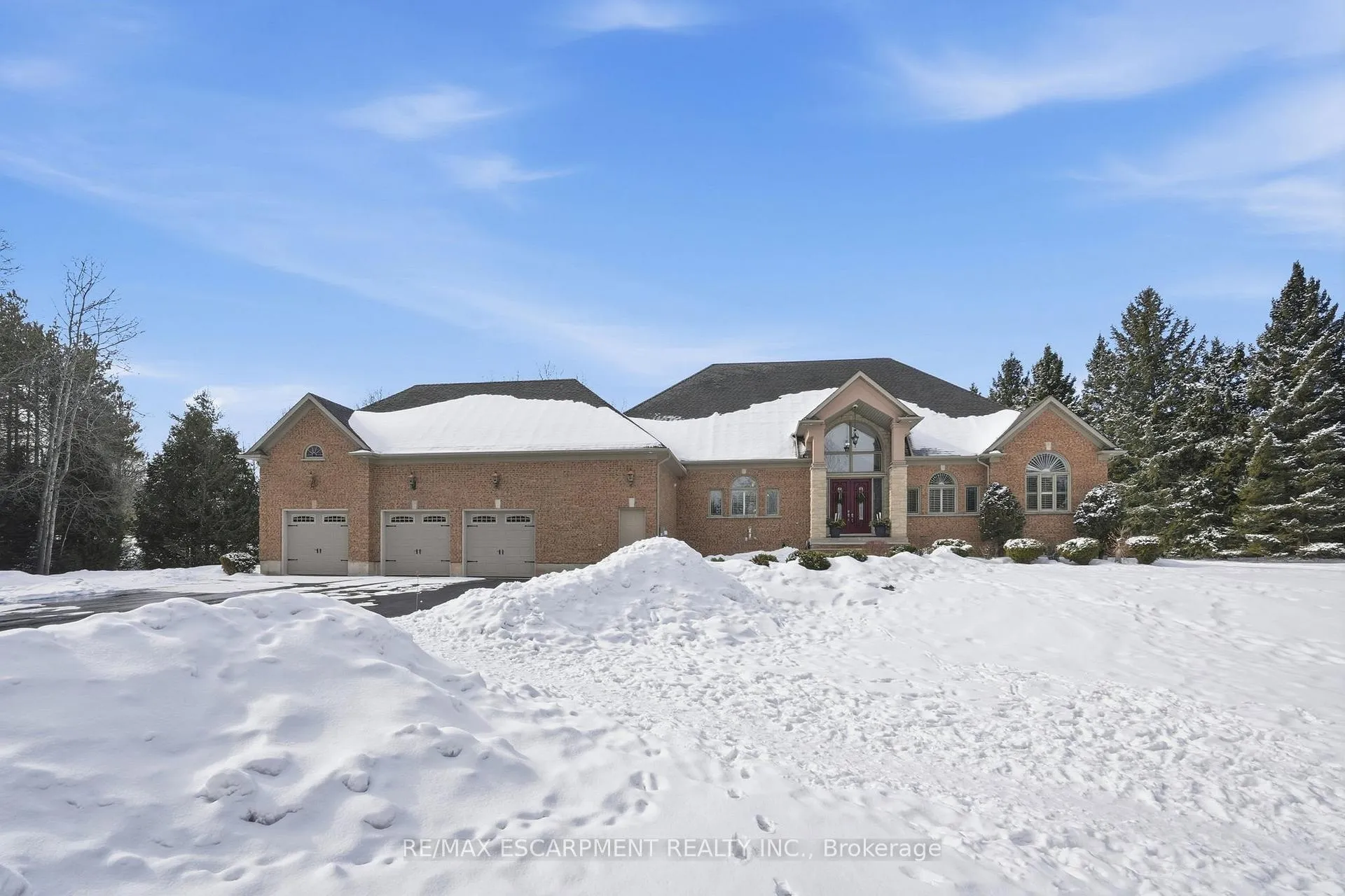 Photo 2 of 4058 Maddaugh Road, Puslinch, Crieff/Aikensville/Killean — HOMEH