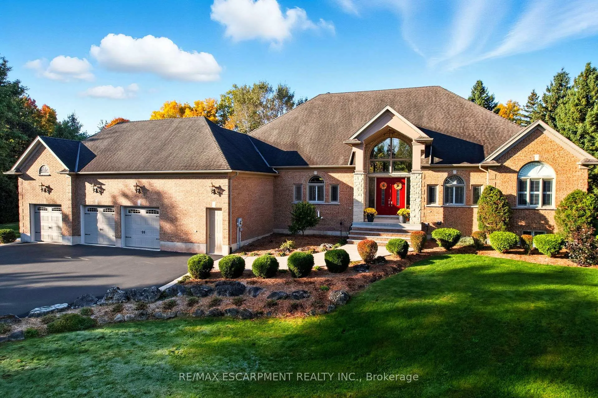 Photo 4 of 4058 Maddaugh Road, Puslinch, Crieff/Aikensville/Killean — HOMEH