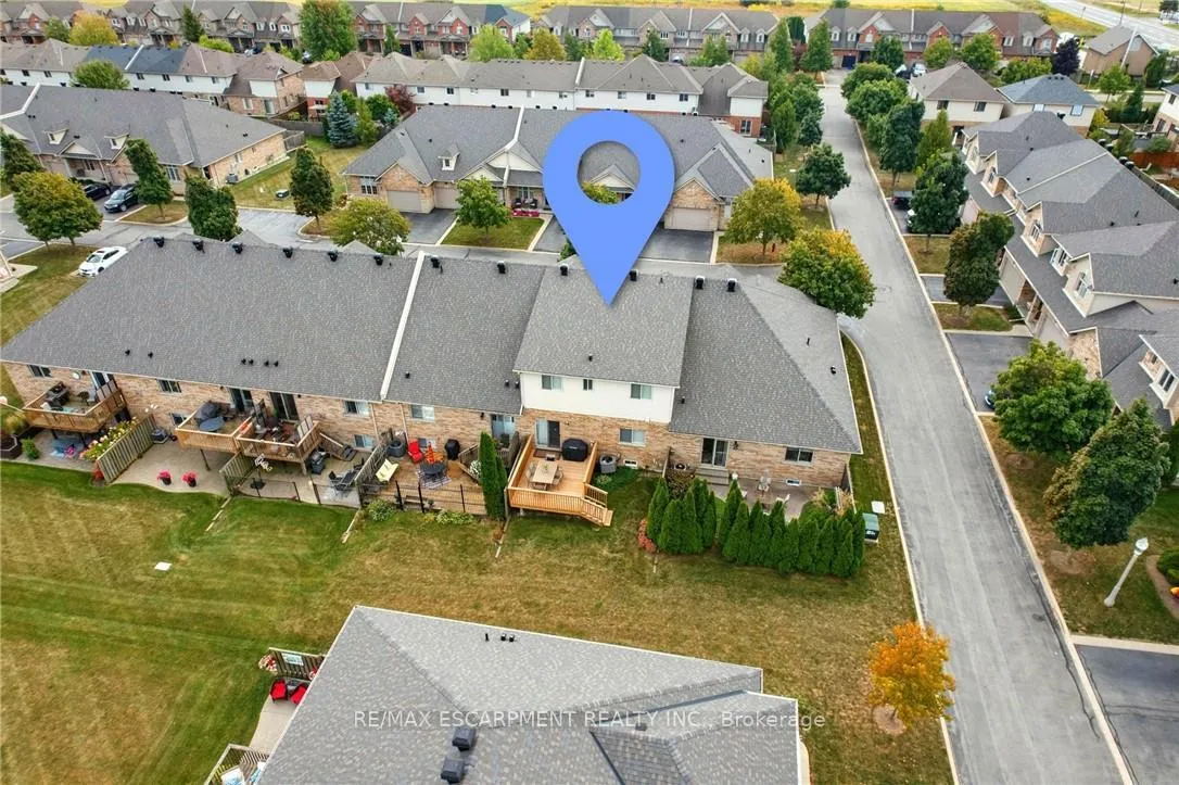 Photo 3 of Unit 20, 310 Southbrook Drive, Hamilton, Binbrook — HOMEH