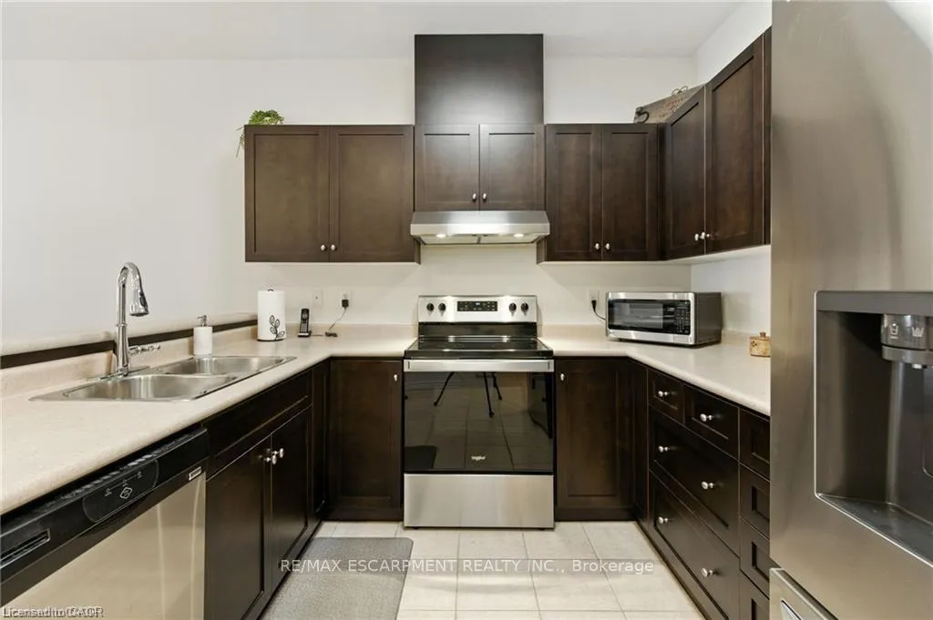 Photo 9 of Unit 20, 310 Southbrook Drive, Hamilton, Binbrook — HOMEH