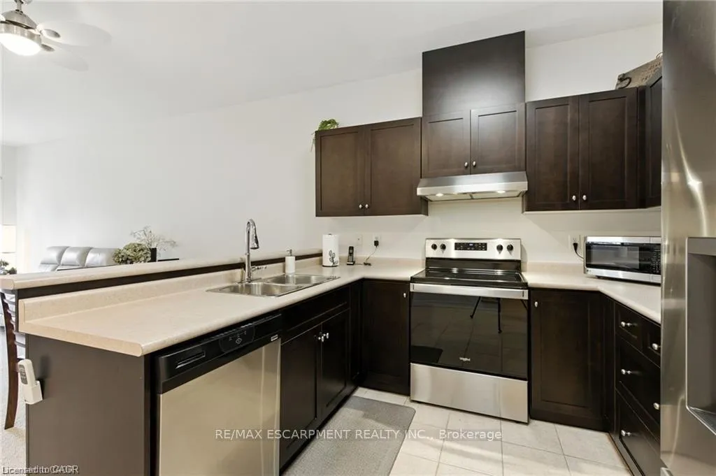 Photo 10 of Unit 20, 310 Southbrook Drive, Hamilton, Binbrook — HOMEH