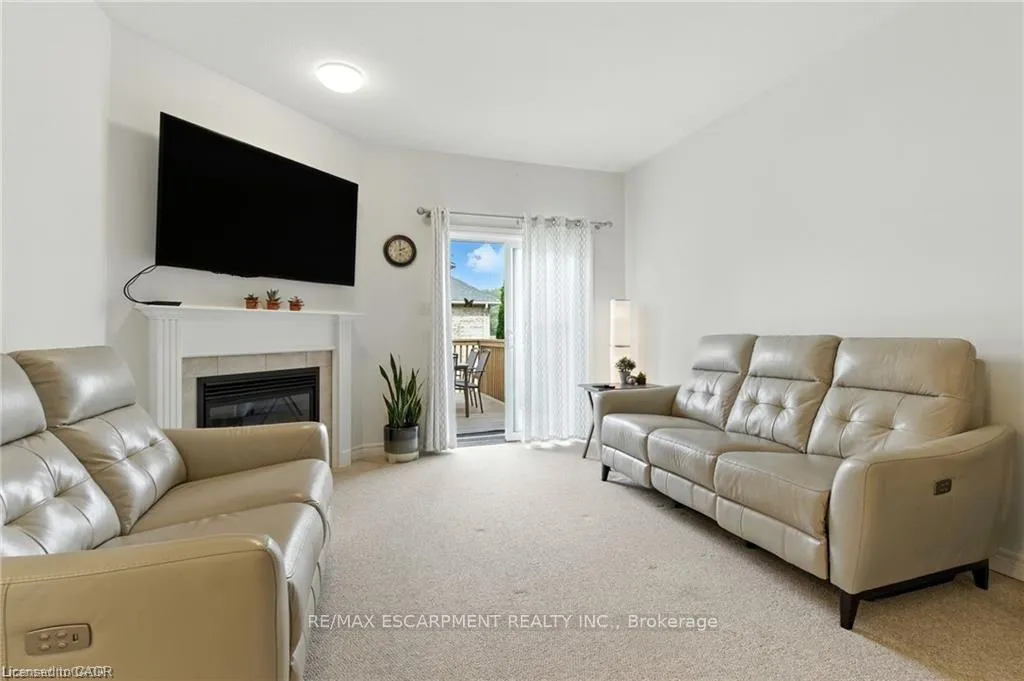 Photo 14 of Unit 20, 310 Southbrook Drive, Hamilton, Binbrook — HOMEH