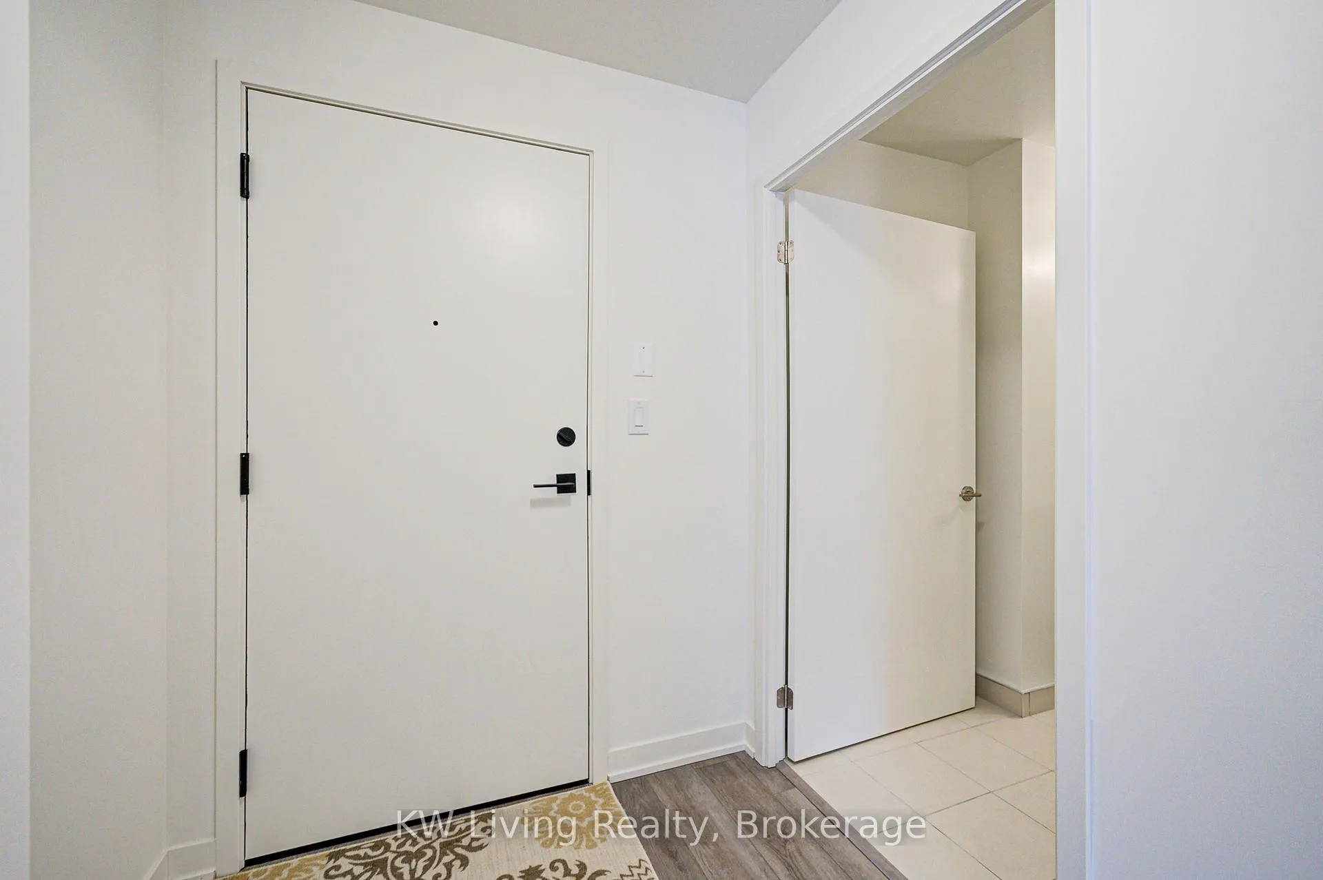 Photo 3 of Unit 712, 292 Verdale Crossing, Markham, Unionville — HOMEH