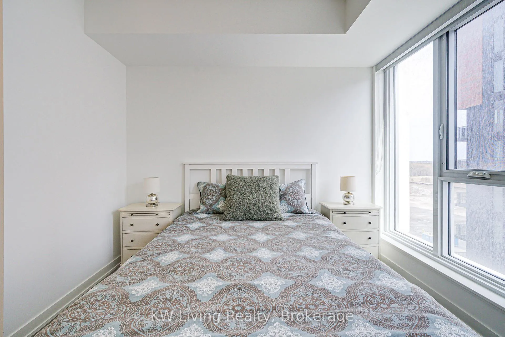 Photo 8 of Unit 712, 292 Verdale Crossing, Markham, Unionville — HOMEH