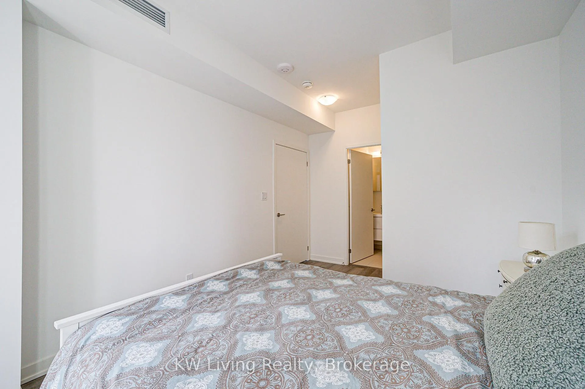 Photo 10 of Unit 712, 292 Verdale Crossing, Markham, Unionville — HOMEH
