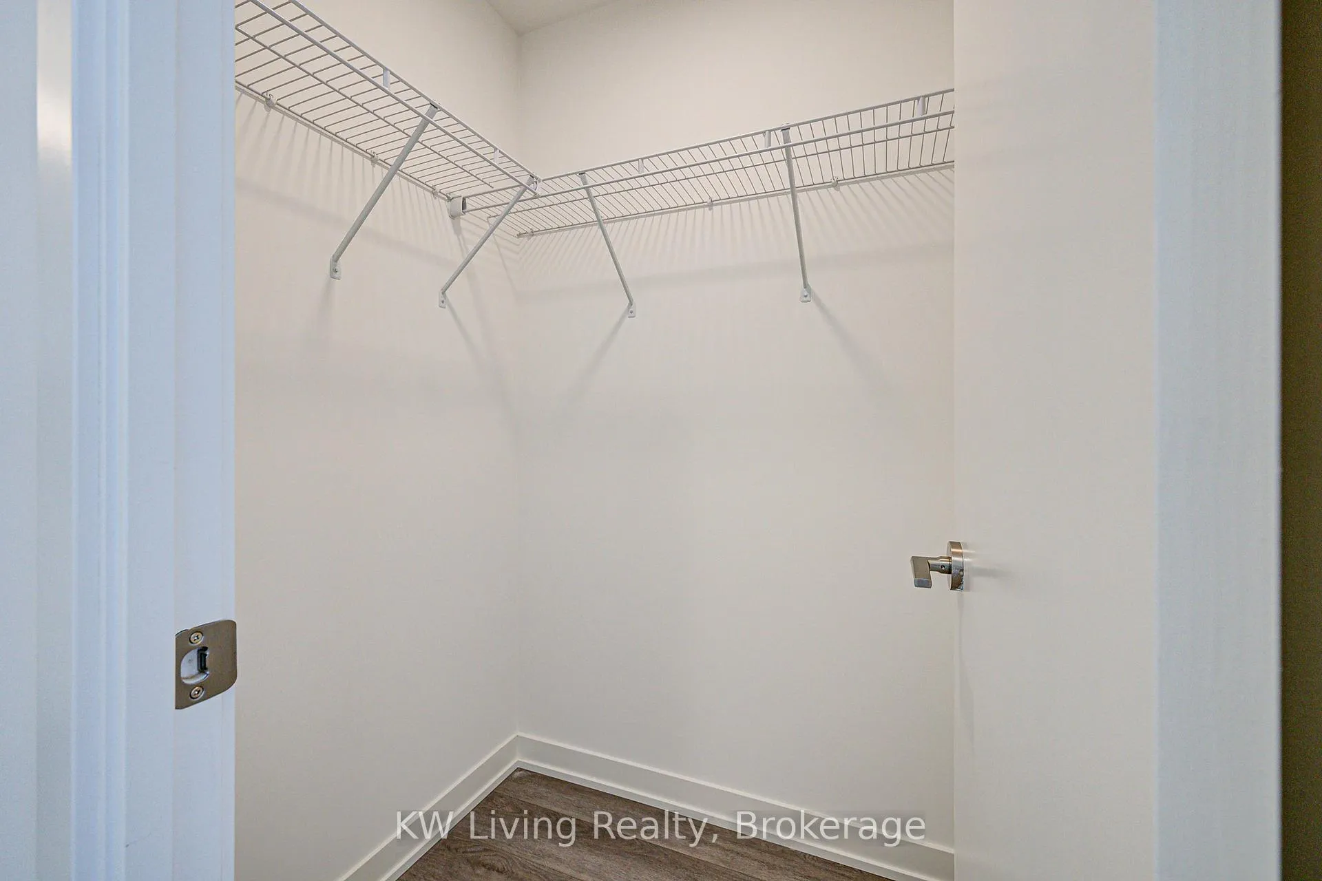 Photo 11 of Unit 712, 292 Verdale Crossing, Markham, Unionville — HOMEH