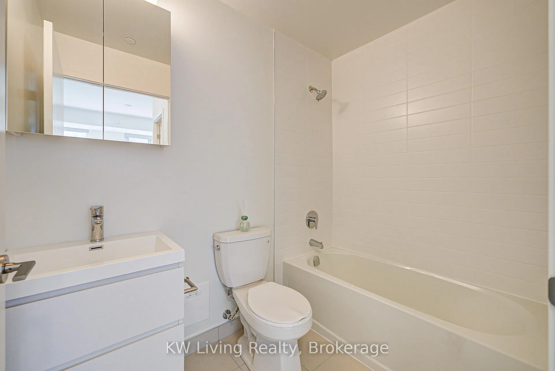Photo 12 of Unit 712, 292 Verdale Crossing, Markham, Unionville — HOMEH