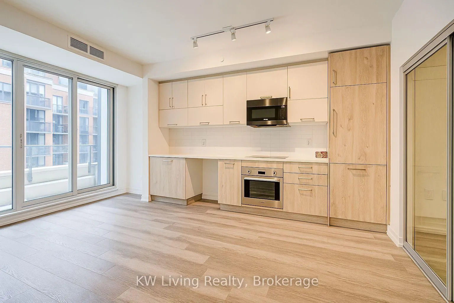 Photo 31 of Unit 712, 292 Verdale Crossing, Markham, Unionville — HOMEH