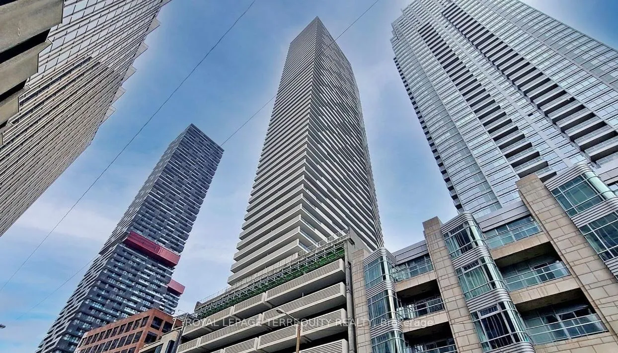 Photo 1 of Unit 5105, 2221 Yonge Street, Toronto, Mount Pleasant West — HOMEH