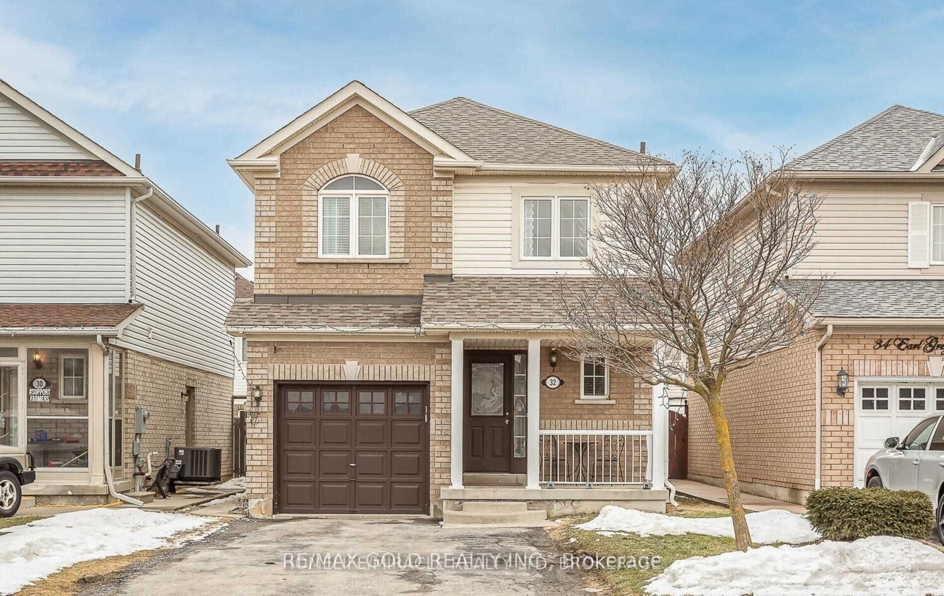 Photo 1 of 32 Earl Grey Crescent, Brampton, Fletcher's Meadow — HOMEH