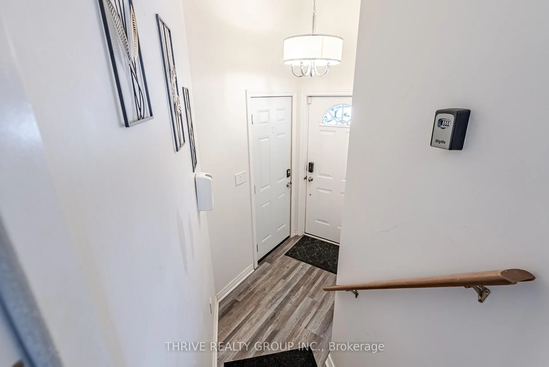 Photo 4 of 111 Meadowridge Road, London, North M — HOMEH