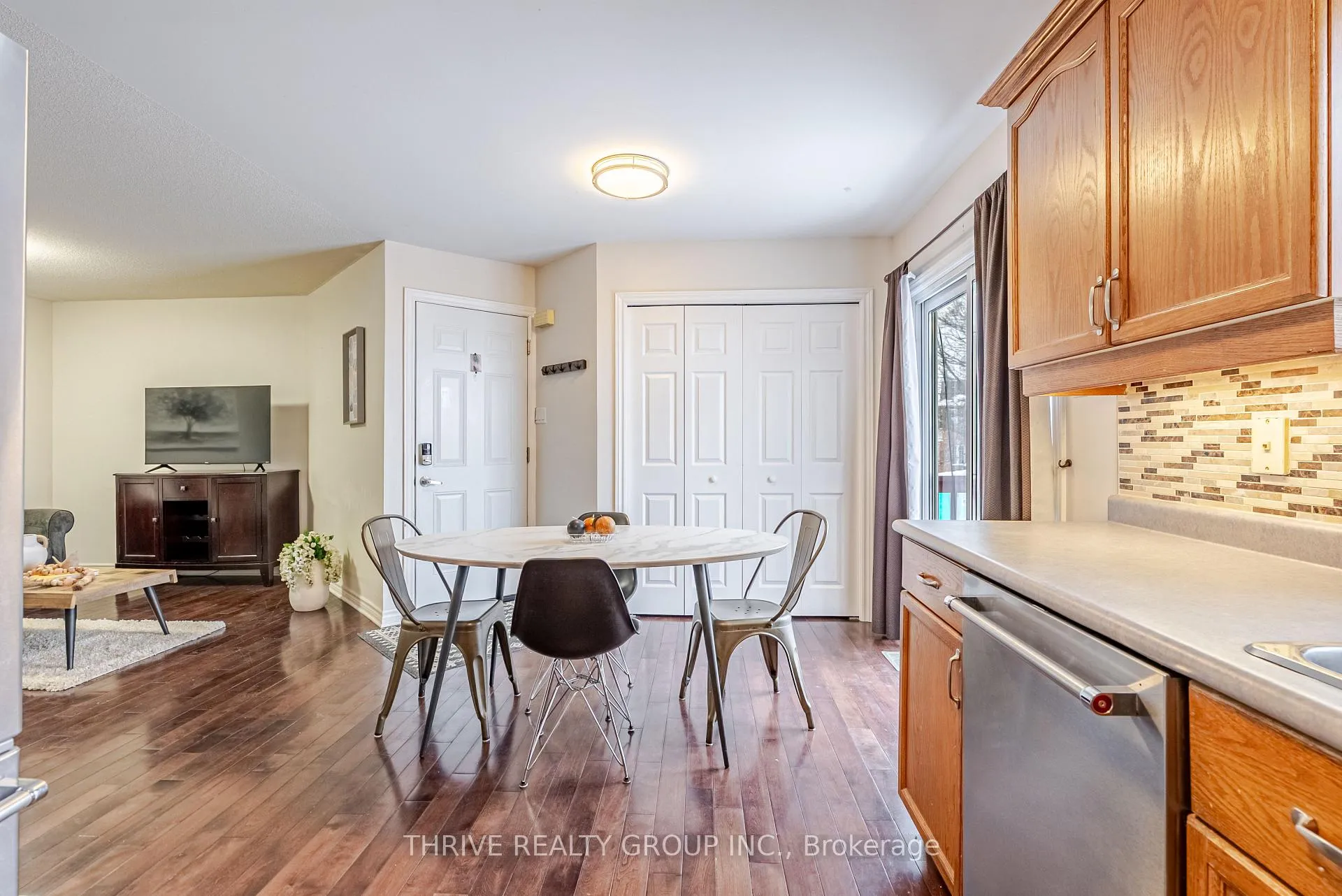Photo 6 of 111 Meadowridge Road, London, North M — HOMEH