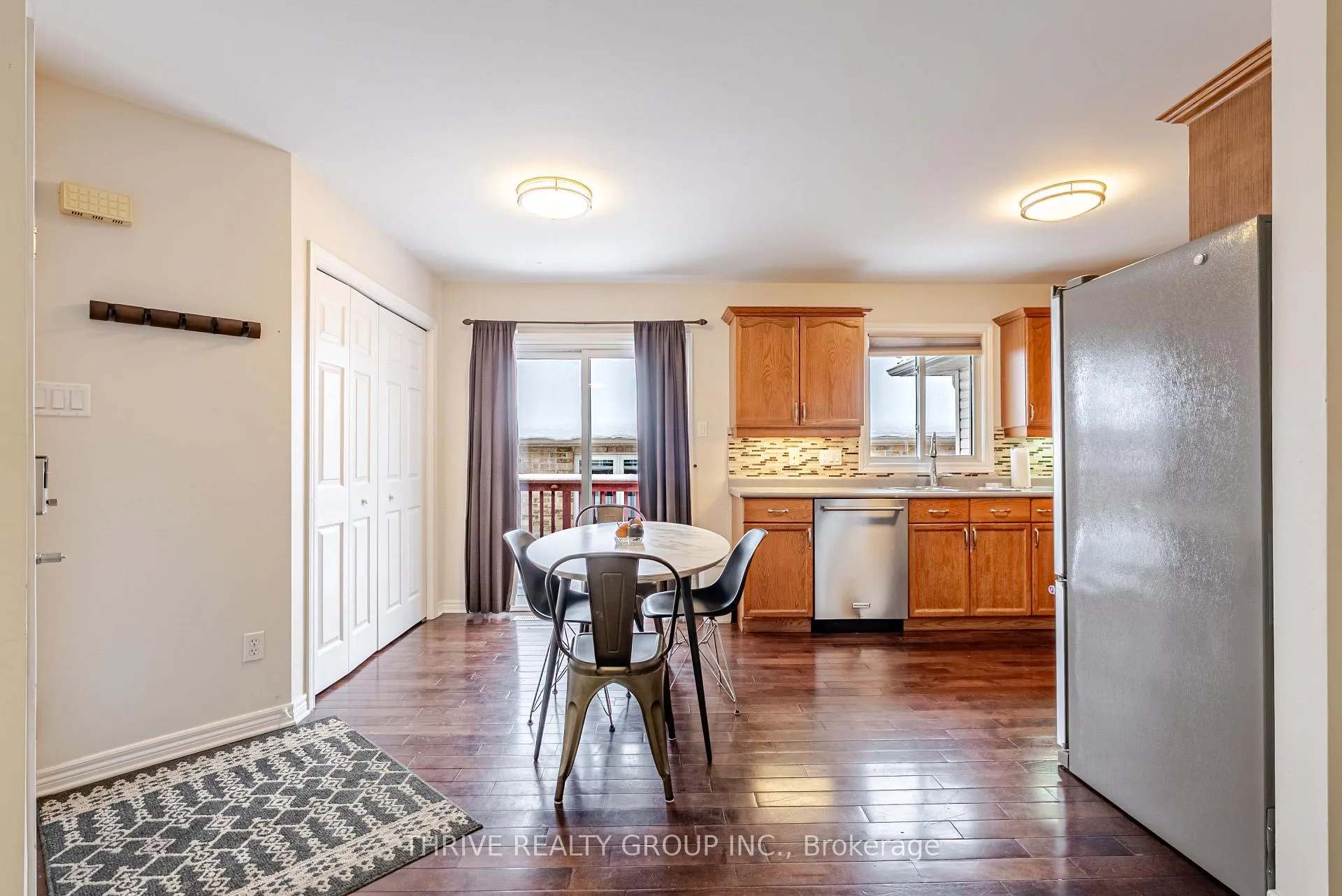 Photo 7 of 111 Meadowridge Road, London, North M — HOMEH