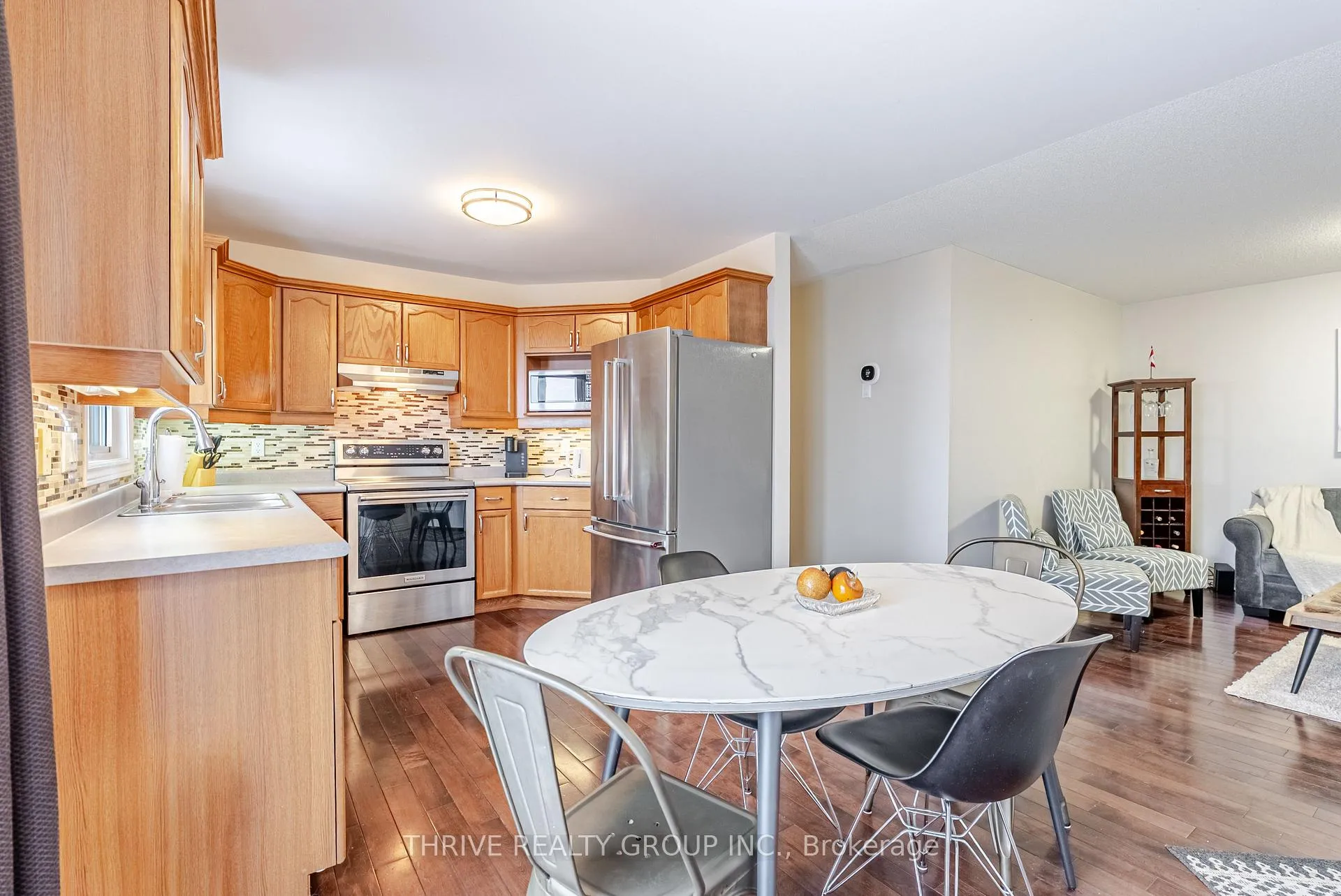 Photo 9 of 111 Meadowridge Road, London, North M — HOMEH
