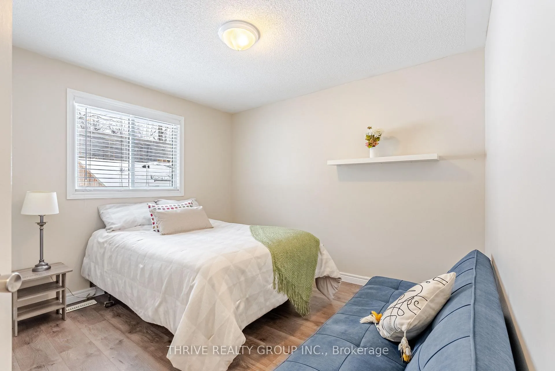 Photo 21 of 111 Meadowridge Road, London, North M — HOMEH