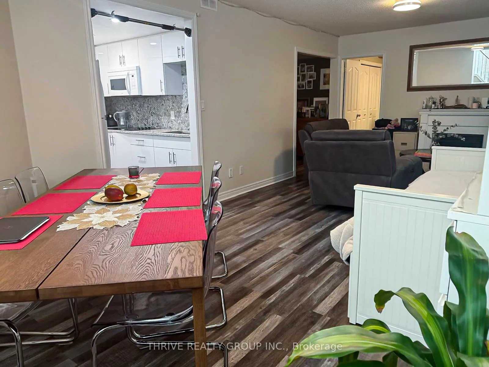 Photo 27 of 111 Meadowridge Road, London, North M — HOMEH