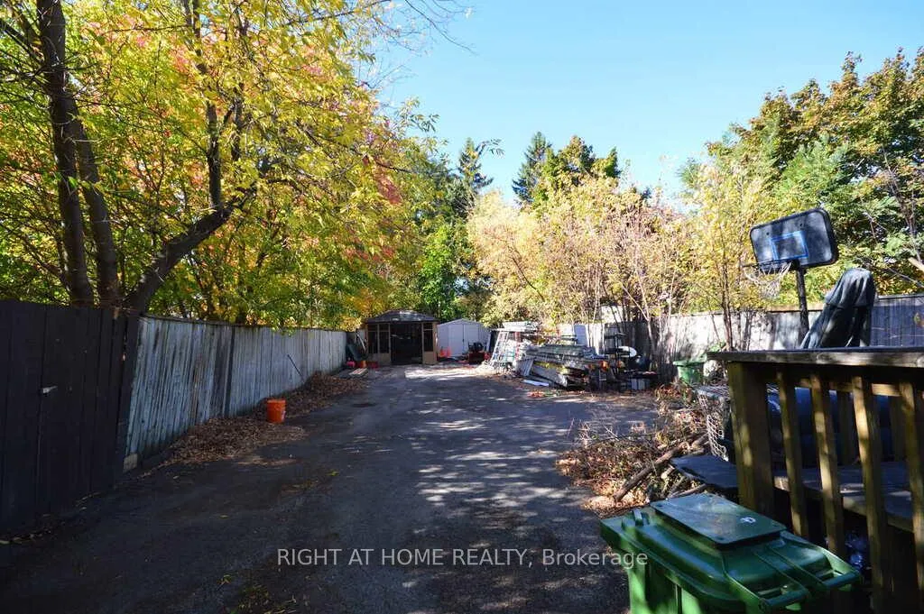 Photo 5 of 348 Woodroffe Avenue, Ottawa, Woodroffe — HOMEH