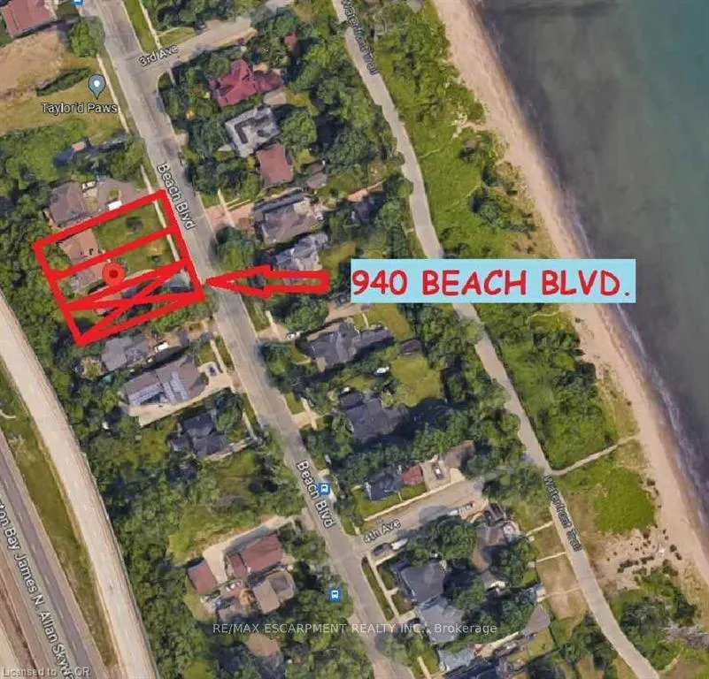 Photo 5 of Unit 946, 940 Beach Boulevard, Hamilton, Hamilton Beach — HOMEH