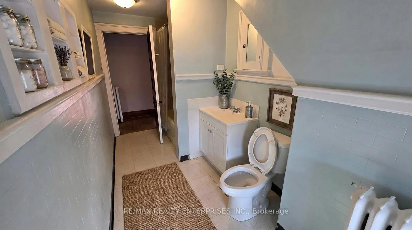 Photo 9 of Unit 1, 142 Emerald Street S, Hamilton, Stinson — HOMEH