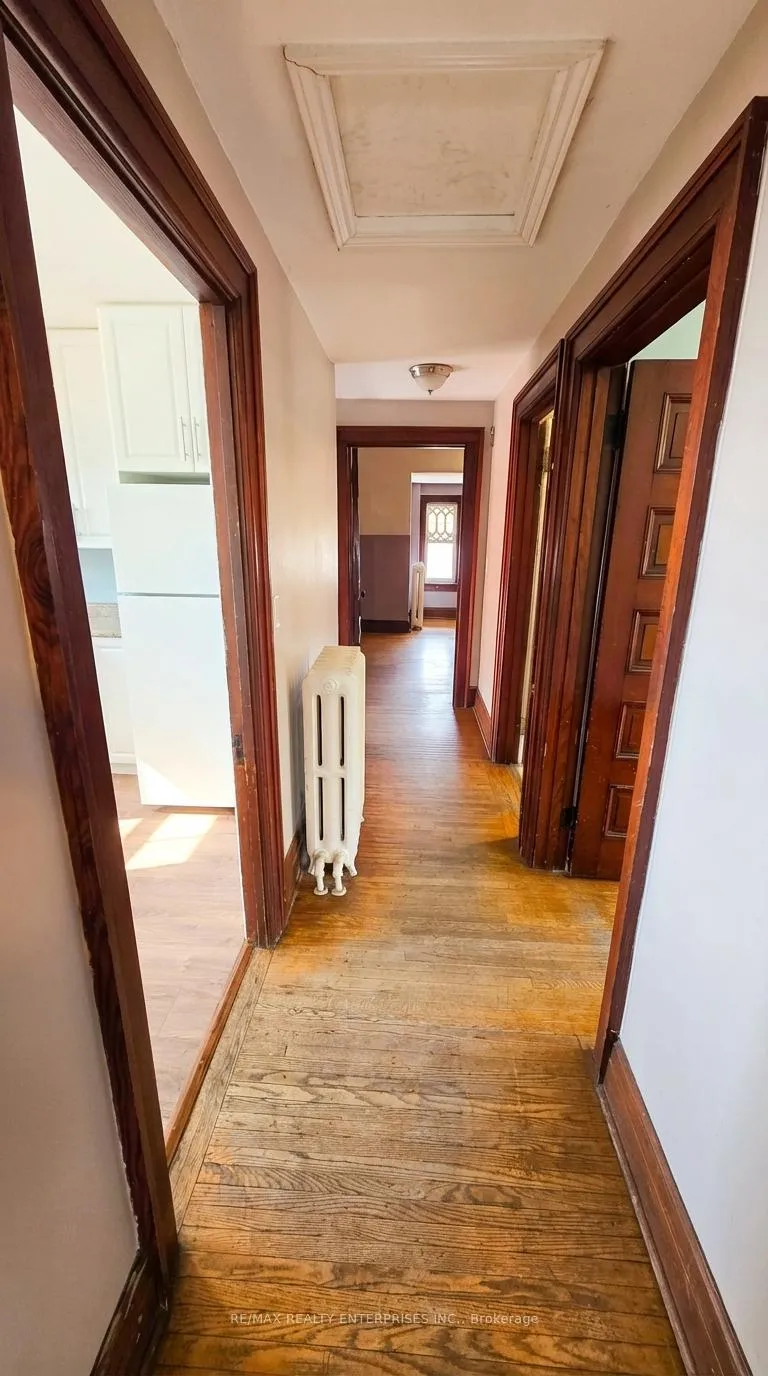 Photo 10 of Unit 1, 142 Emerald Street S, Hamilton, Stinson — HOMEH