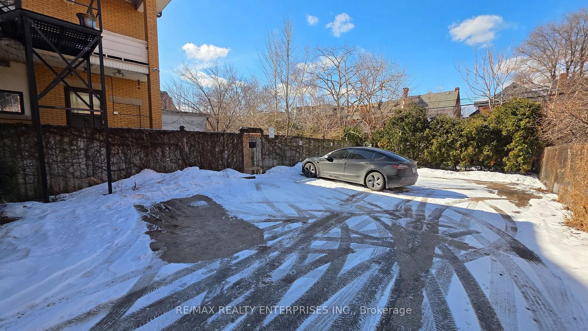 Photo 13 of Unit 1, 142 Emerald Street S, Hamilton, Stinson — HOMEH