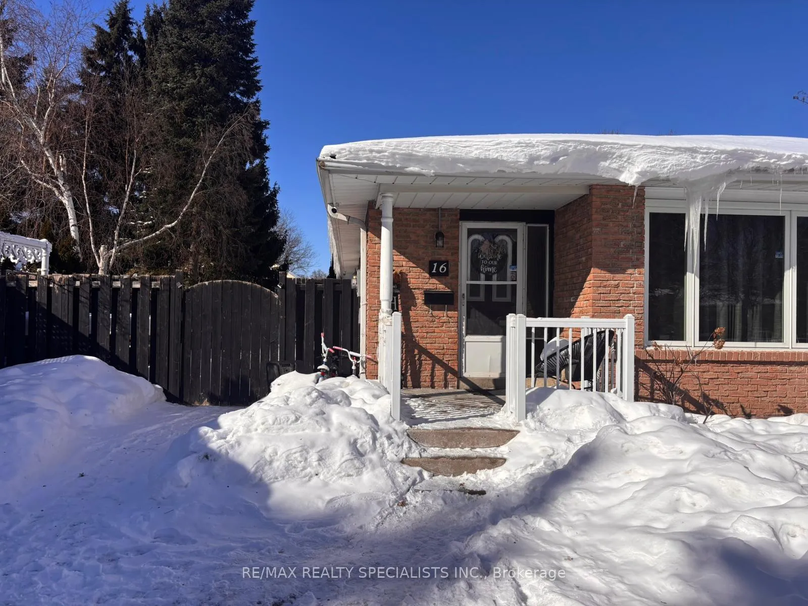 Photo 2 of Unit (LOWER), 16 Mandarin Crescent, Brampton, Central Park — HOMEH