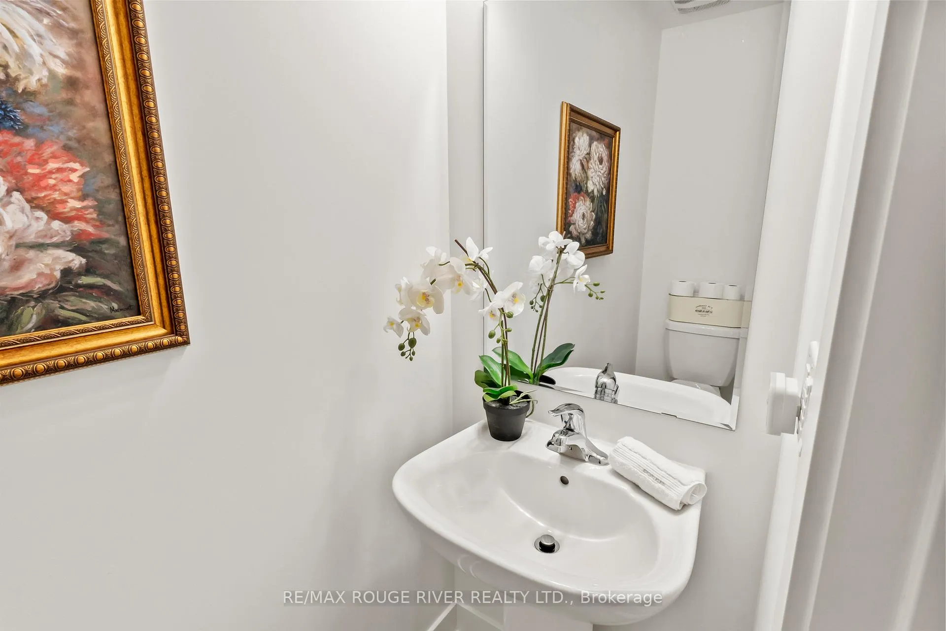 Photo 21 of 22 Waterside Way, Whitby, Port Whitby — HOMEH