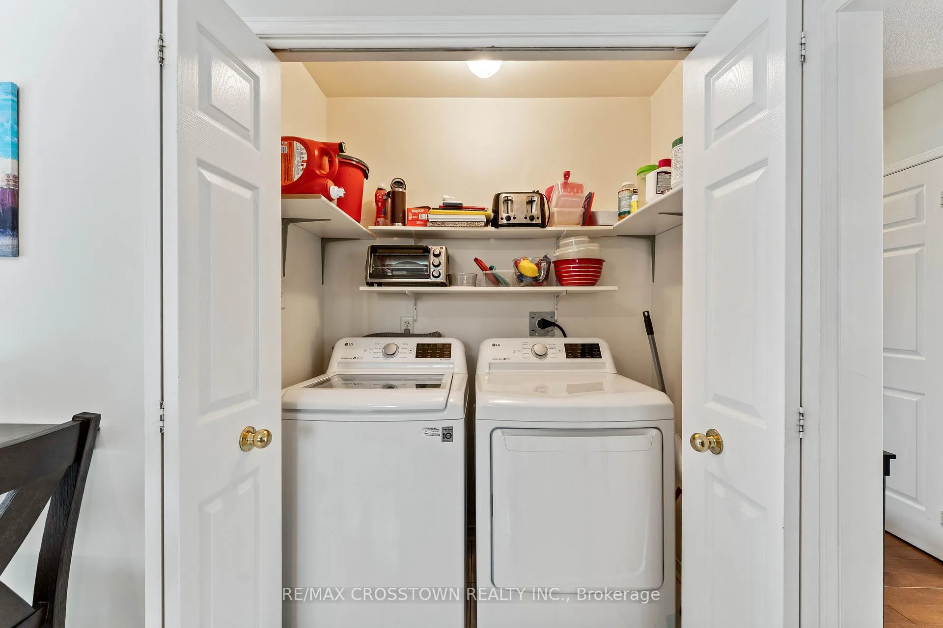 Photo 10 of 36 Leslie Avenue, Barrie, Holly — HOMEH