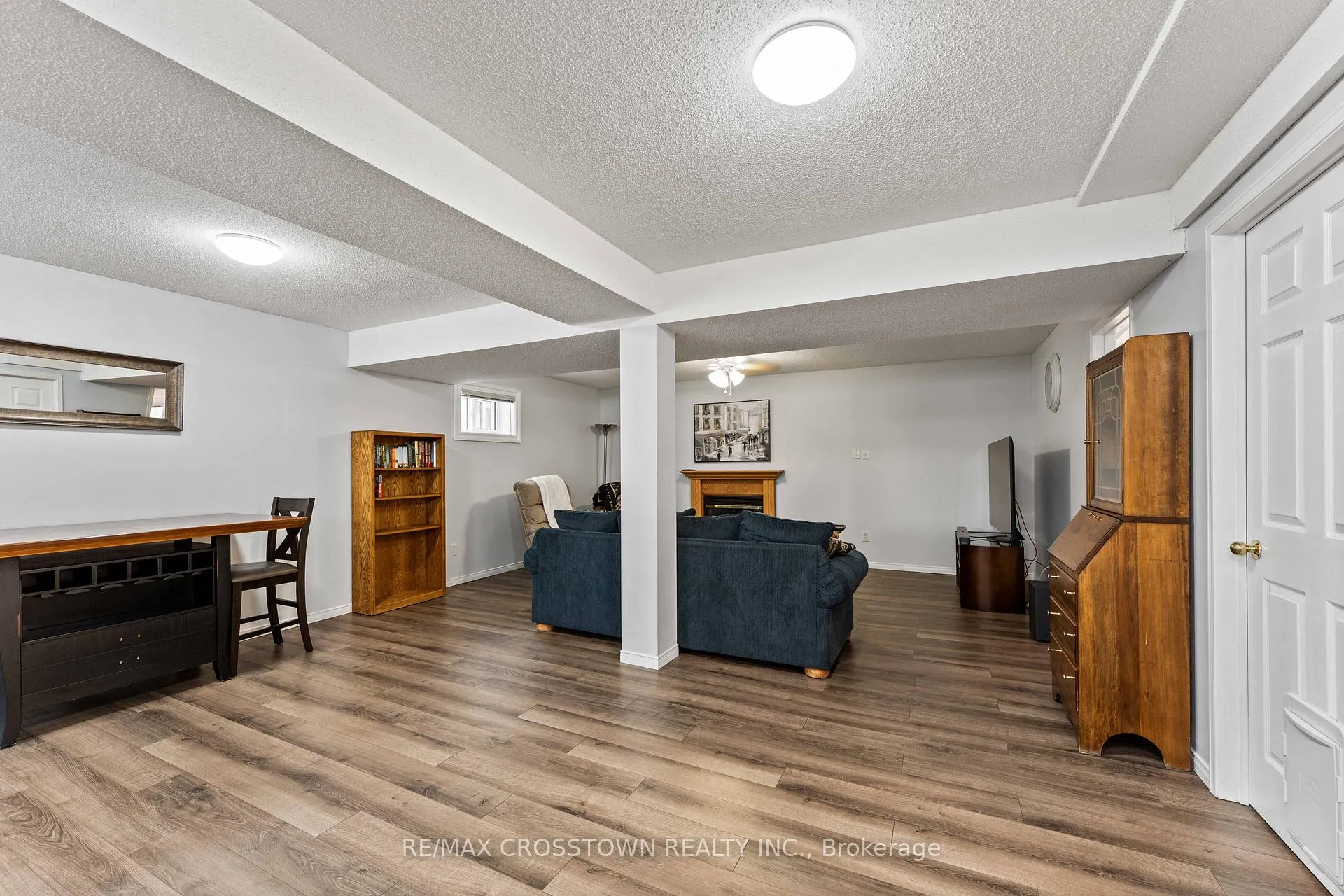 Photo 16 of 36 Leslie Avenue, Barrie, Holly — HOMEH