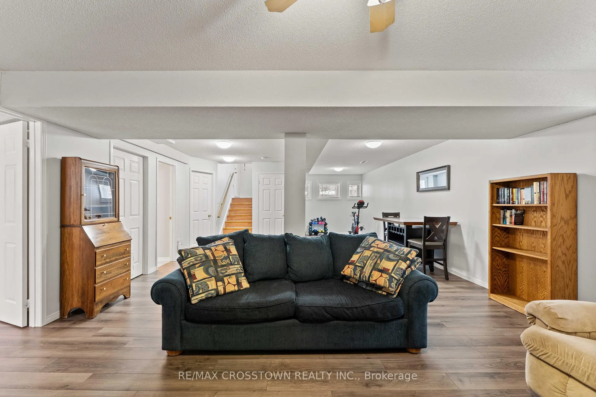 Photo 18 of 36 Leslie Avenue, Barrie, Holly — HOMEH