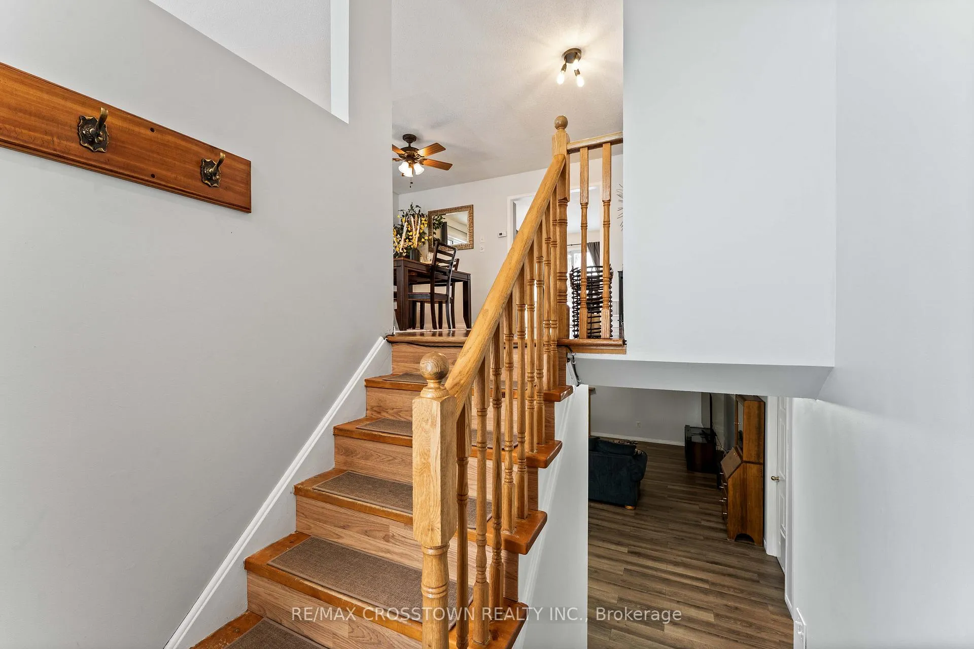 Photo 22 of 36 Leslie Avenue, Barrie, Holly — HOMEH