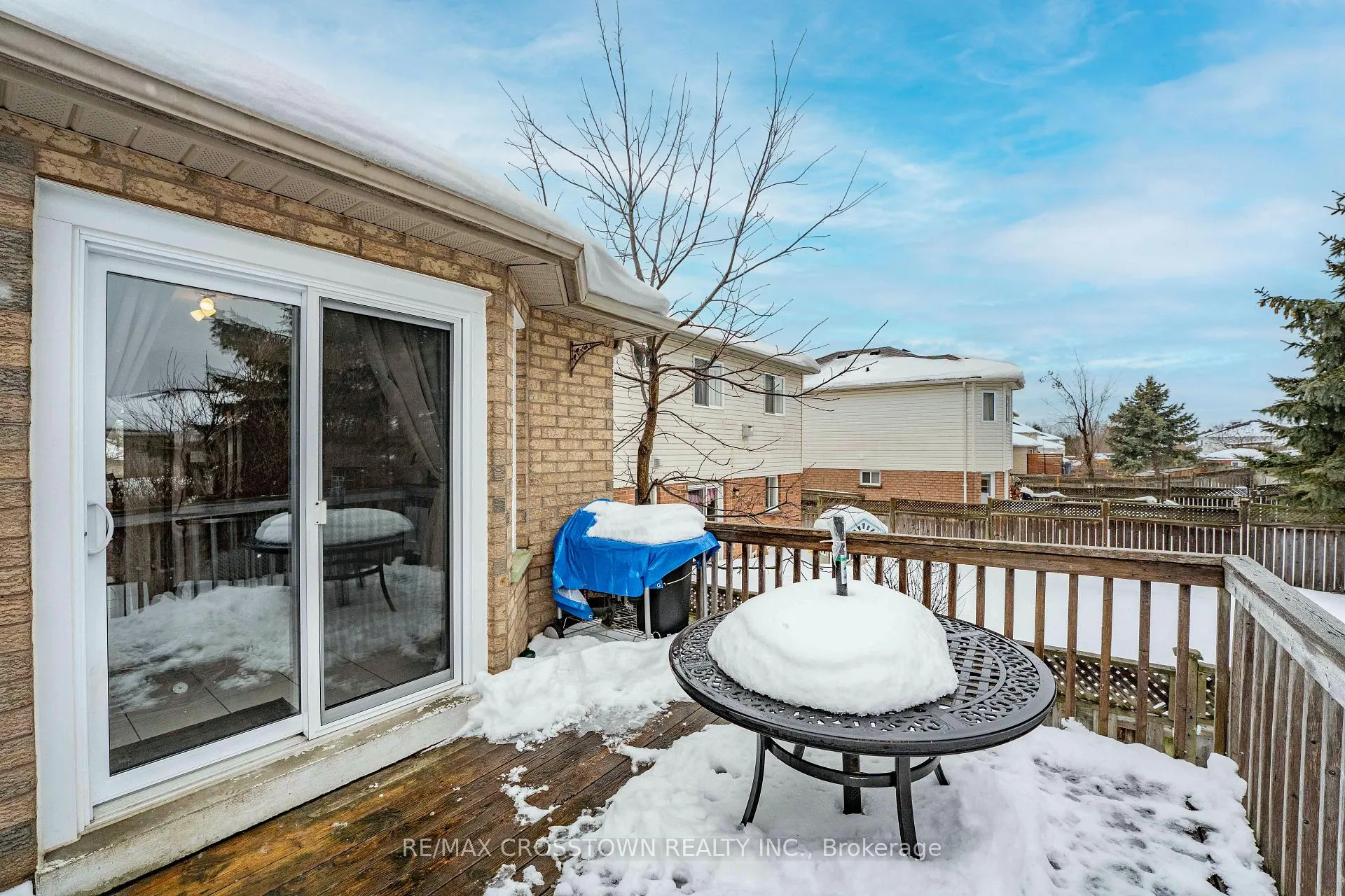Photo 23 of 36 Leslie Avenue, Barrie, Holly — HOMEH