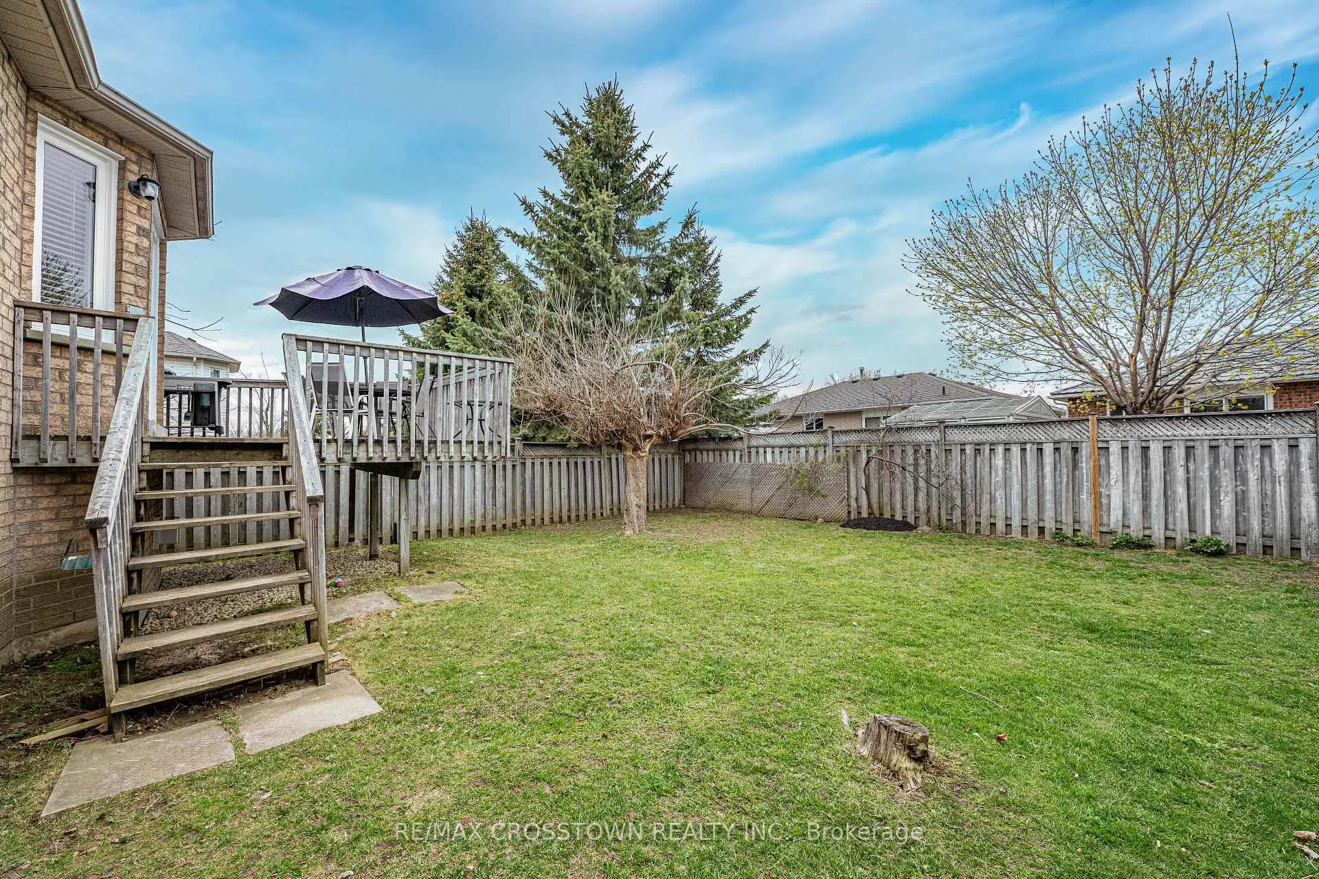 Photo 26 of 36 Leslie Avenue, Barrie, Holly — HOMEH
