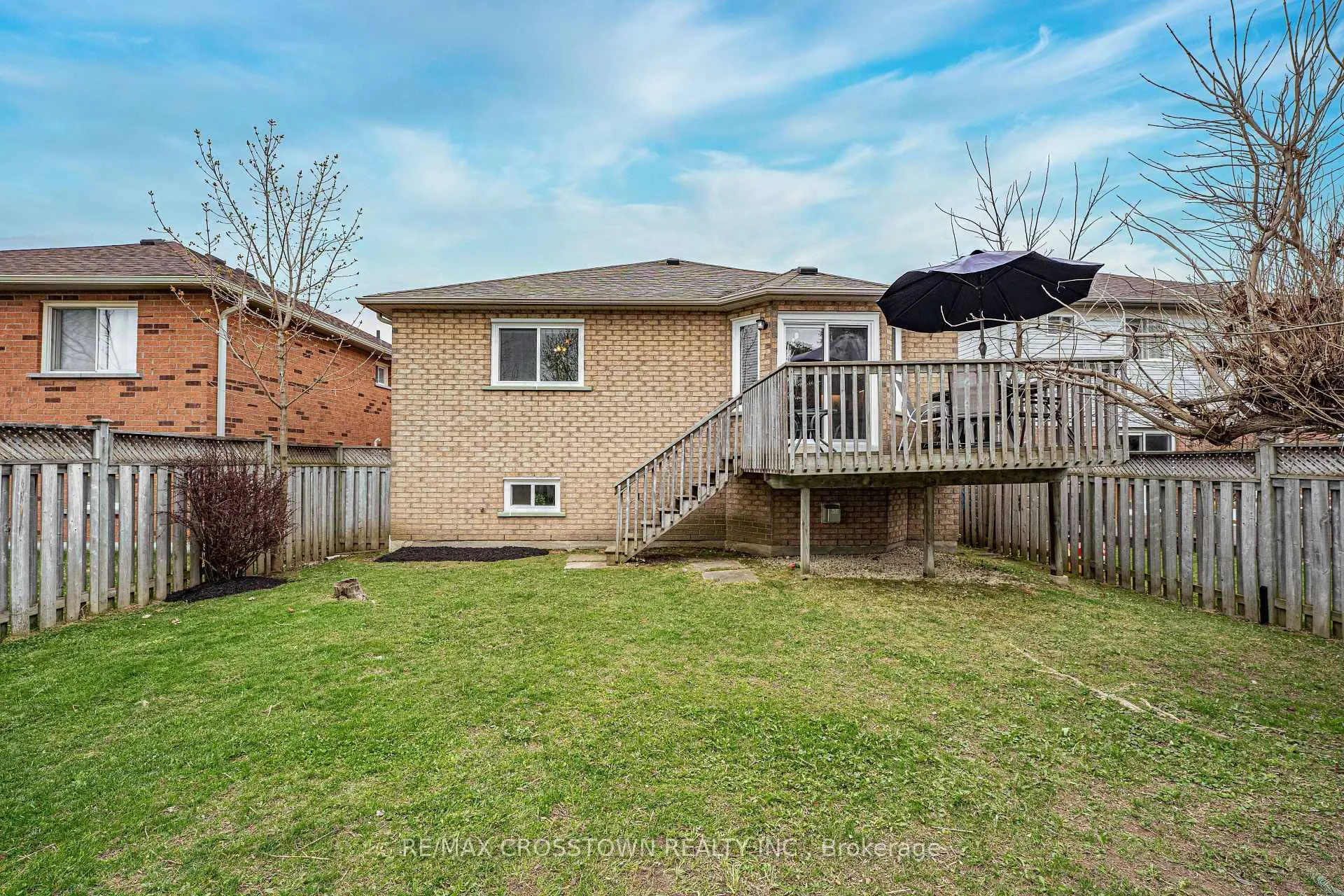 Photo 30 of 36 Leslie Avenue, Barrie, Holly — HOMEH