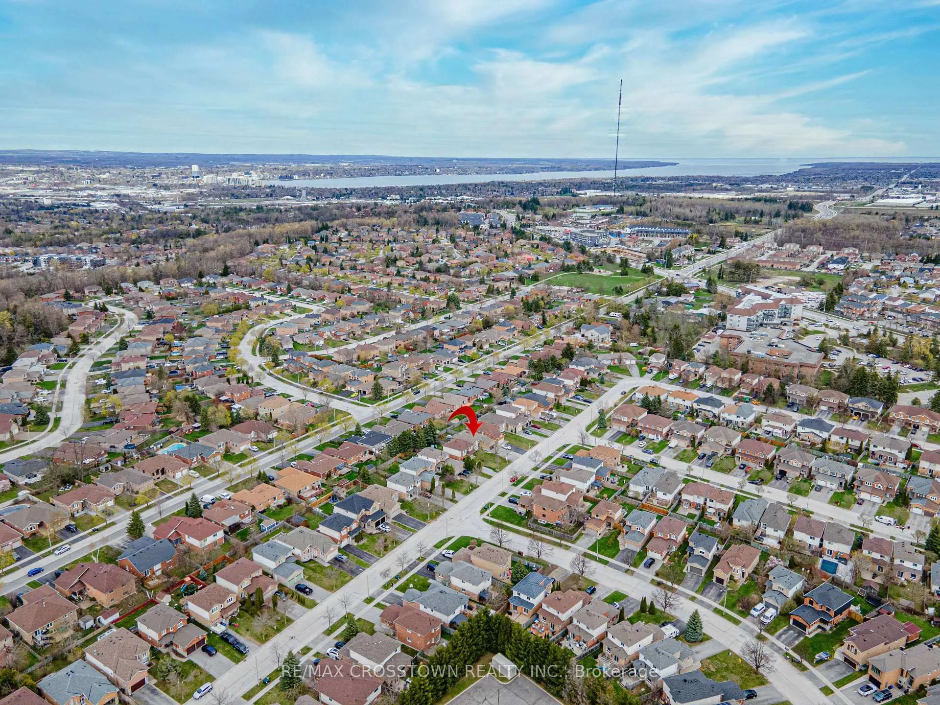 Photo 42 of 36 Leslie Avenue, Barrie, Holly — HOMEH